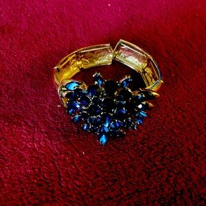 Elegant Blue and Gold Women's bracelet